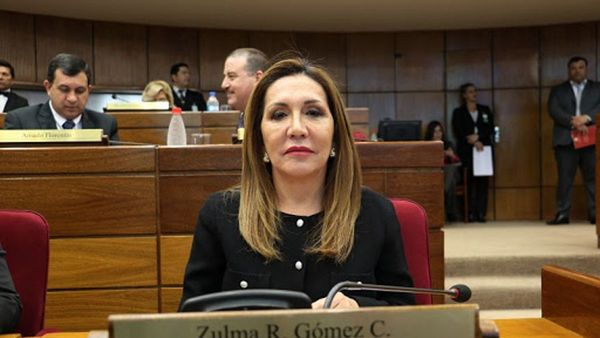 Negociación por mesa directiva desata acusaciones de Zulma Gómez contra Samaniego