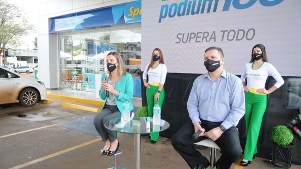 Petrobras presenta su nafta Podium  100 octanos en Ciudad del Este