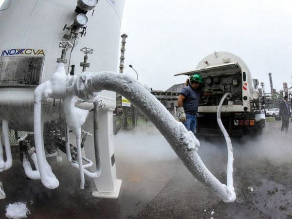 Déficit de oxígeno es de 70 toneladas y el MSP ahora construirá plantas