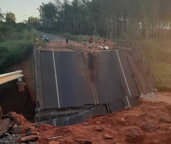 Pobladores reiteran que ya habían denunciado mal estado del puente caído en San Pedro - ADN Digital