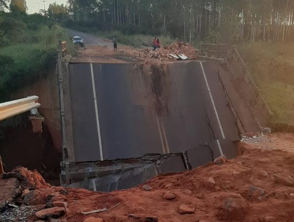 Investigan siniestro del puente en Cruce Tacuatí · Radio Monumental 1080 AM