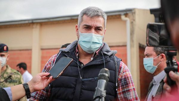 Mario Abdo respalda a Wiens y dice que puente caído tenía 20 años