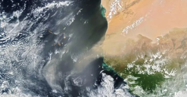 Satélites de la NASA captan una enorme tormenta de polvo que se dirige a América - SNT