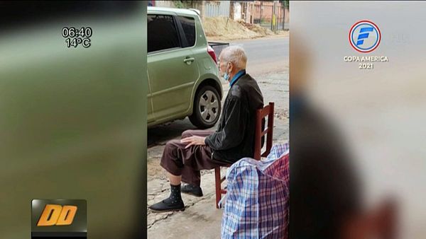 Abuelo es abandonado por parientes y se desnuda la inoperancia estatal