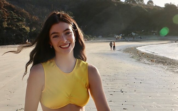 Lorde está de vuelta con su nuevo single “Solar Power”