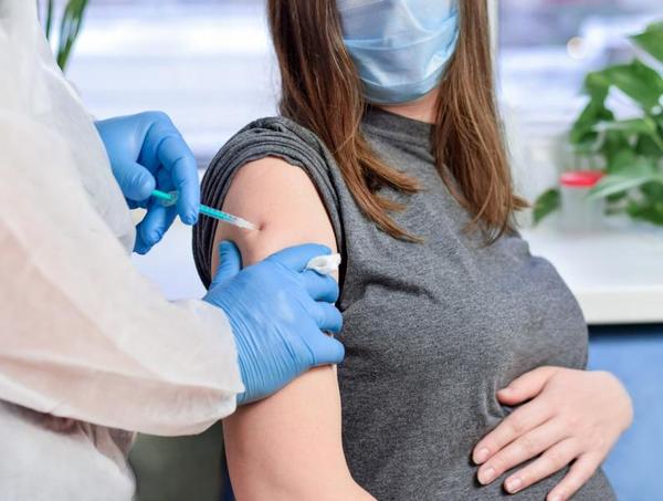 Salud abre vacunación a todas las embarazadas a partir del lunes 14 de junio