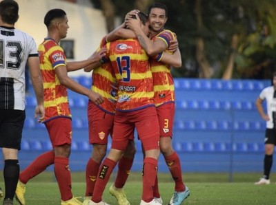 Los visitantes sumaron de tres en el arranque de la fecha 11 - APF