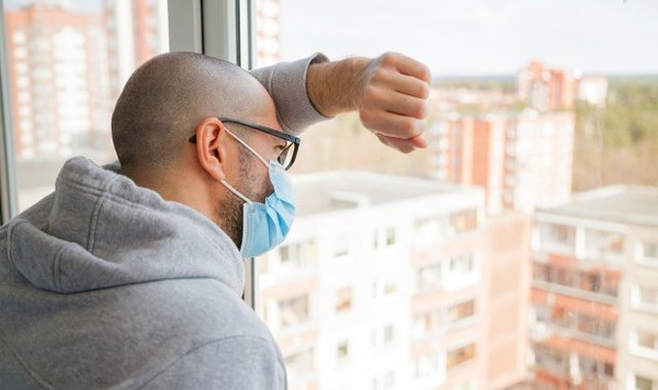 Estos son los síntomas neurológicos o psiquiátricos más comunes del COVID-19