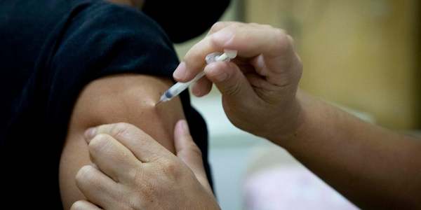 Concepción: Desde el lunes vacunarán a personas de 55 años