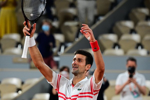 Djokovic tumbó a Nadal en Roland Garros y va por su Grand Slam 19