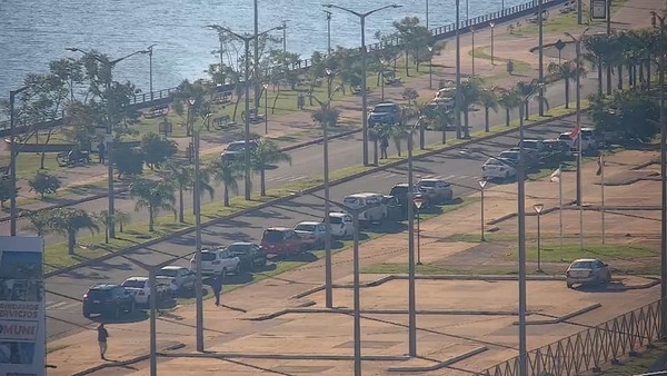 Encarnacenos ya forman fila para inmunizarse contra el coronavirus este sábado