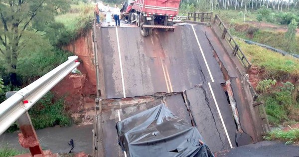 La Nación / Abdo deslinda responsabilidad de su gobierno en derrumbe de puente