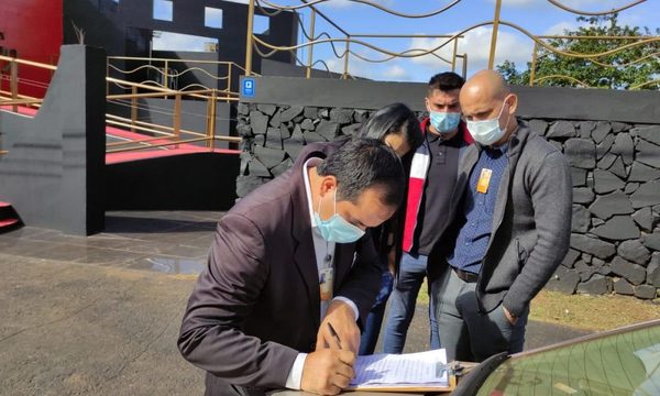 Municipalidad de CDE notifica a propietarios de local nocturno – Diario TNPRESS