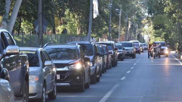 Confusión y quejas en distintos vacunatorios del país