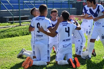 Ameliano golea a General Díaz y alcanza la punta de la Intermedia
