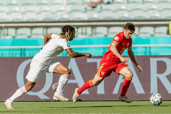 Suiza y Gales se reparten los puntos en su debut en Eurocopa