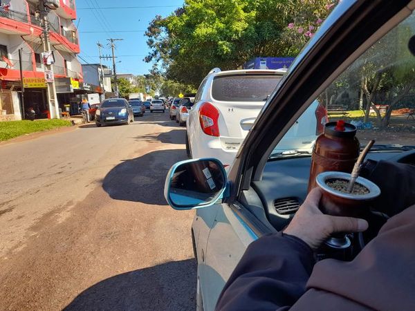 Cruzando ciudades para acceder a vacunas anticovid - Nacionales - ABC Color