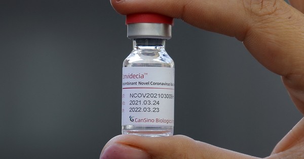 La Nación / Argentina aprueba vacuna china Convidecia