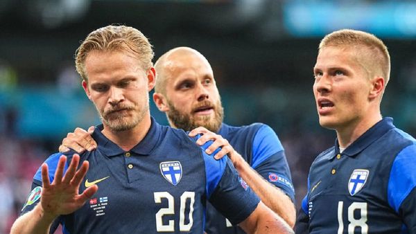 Finlandia congela a una Dinamarca golpeada por el drama de Eriksen