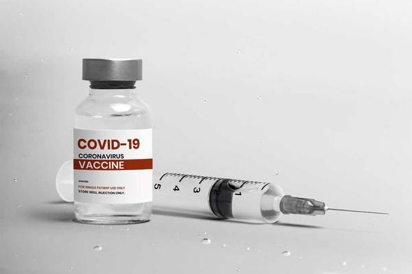 La Corte insta a funcionarios a vacunarse contra el covid