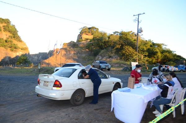 Incidentes en Ñemby tras suspensión de vacunación - Nacionales - ABC Color