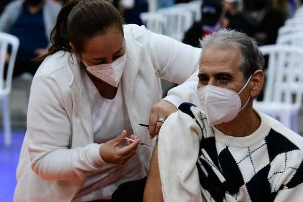 Más de 23 mil personas se vacunaron hoy contra el COVID-19 - Megacadena — Últimas Noticias de Paraguay