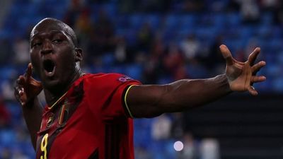Bélgica gana  casi sin despeinarse
