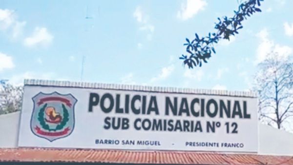 Azotó con cinto a su hijo porque robaron su bici