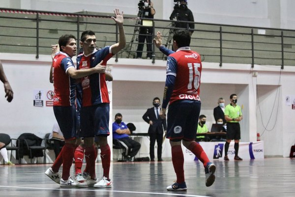 Cerro se divirtió y vapuleó 9-1 a Olimpua en futsal