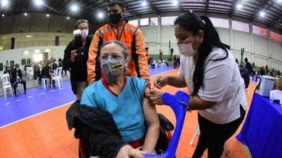 Covid-19: Reportan lenta vacunación en Central y en Asunción algunos vacunatorios vacíos