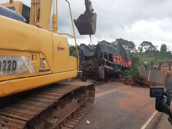 Tras muertes, MOPC apura revisión de los puentes a las contratistas - Noticiero Paraguay
