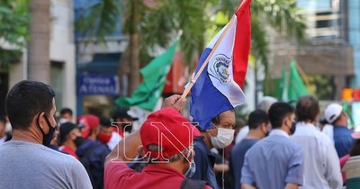 La Nación / Productores se movilizan hoy