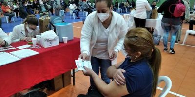 Fin de semana de vacunación masiva auspiciosa y que “servirá para corregir errores”
