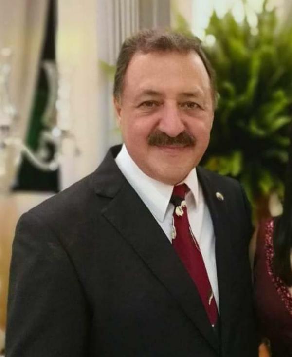 Fallece conocido médico hernadariense por Covid-19 - La Clave