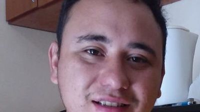 Puente caído: "Es un milagro que mi hijo se haya salvado"