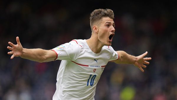 Patrik Schick le da el triunfo a República Checa