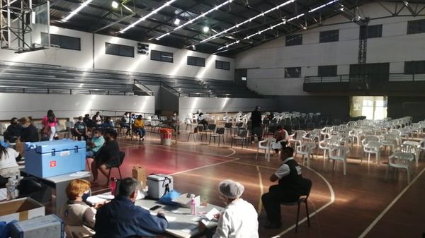 San Lorenzo: poca gente para vacunarse - Nacionales - ABC Color