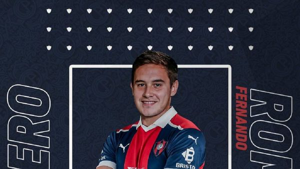 Cerro Porteño oficializa la contratación de Fernando Romero