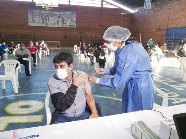 Covid: Trabajadores tienen licencia remunerada para vacunarse, recuerda el Ministerio del Trabajo - Nacionales - ABC Color