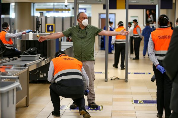 El aeropuerto de Quito recupera casi el 80 % de las frecuencias prepandemia - MarketData