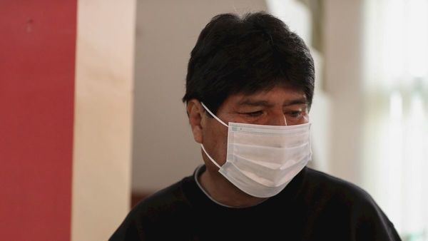 Polémica porque la hija de Evo Morales se vacunó antes de tiempo