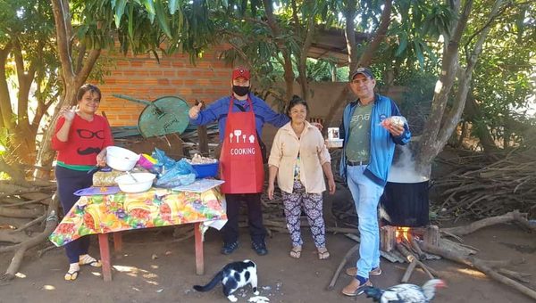 Elías organiza olla popular en asentamiento y afirma que será una marca de su gestión – Diario TNPRESS
