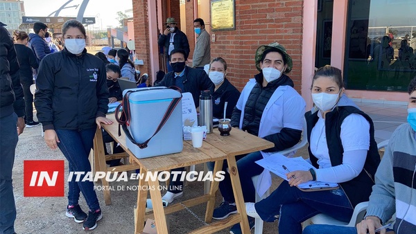 DESDE LA CATÓLICA CELEBRAN EXITOSA JORNADA DE VACUNACIÓN ESTE FIN DE SEMANA EN ENCARNACIÓN.