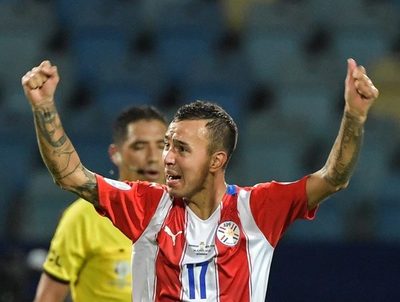 Paraguay derrota a Bolivia en su debut en la Copa América · Radio Monumental 1080 AM
