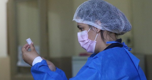 La Nación / El FMI instó a los países más ricos a pagar vacunación de los más pobres