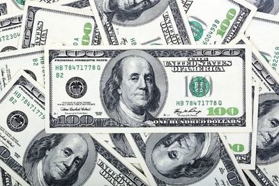 Observan al guaraní alineado a monedas regionales y prevén persistente demanda de dólares a nivel local - MarketData