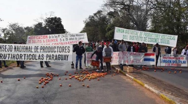 Productores denuncian que siguen entrando mercaderías de contrabando y exigen mayor control | Ñanduti