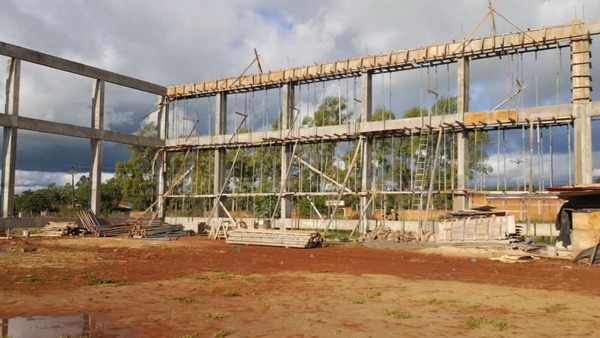 OBRA DEL POLIDEPORTIVO DE FRAM AVANZA A PASO CONSTANTE