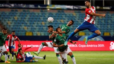 Traicionarse para salvarse: Paraguay Revive