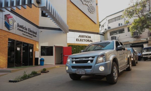 Parten a todo el país los vehículos con maletines electorales y Máquinas de Votación